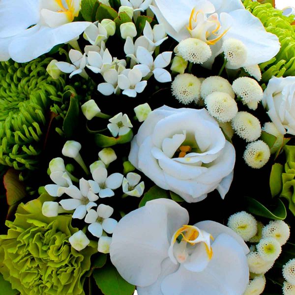 bouquet-de-fleurs-vert-blanc-evanescence-detail